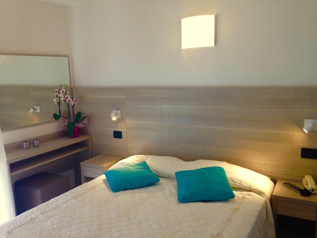 Hotel Daniela ريميني المظهر الخارجي الصورة